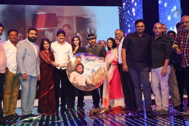 oopiri movie audio launch,nagarjuna,vamsi paidipalli,karthi,pvp  మనిషికి కావాల్సింది తోడు: నాగార్జున 